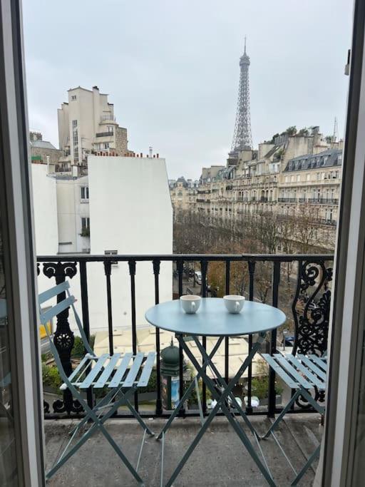 Appartement Paris Vue Tour Eiffel Trocadero Exterior foto